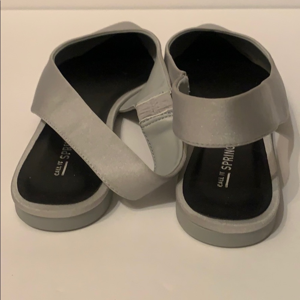 Call it spring flats - Picture 4 of 6